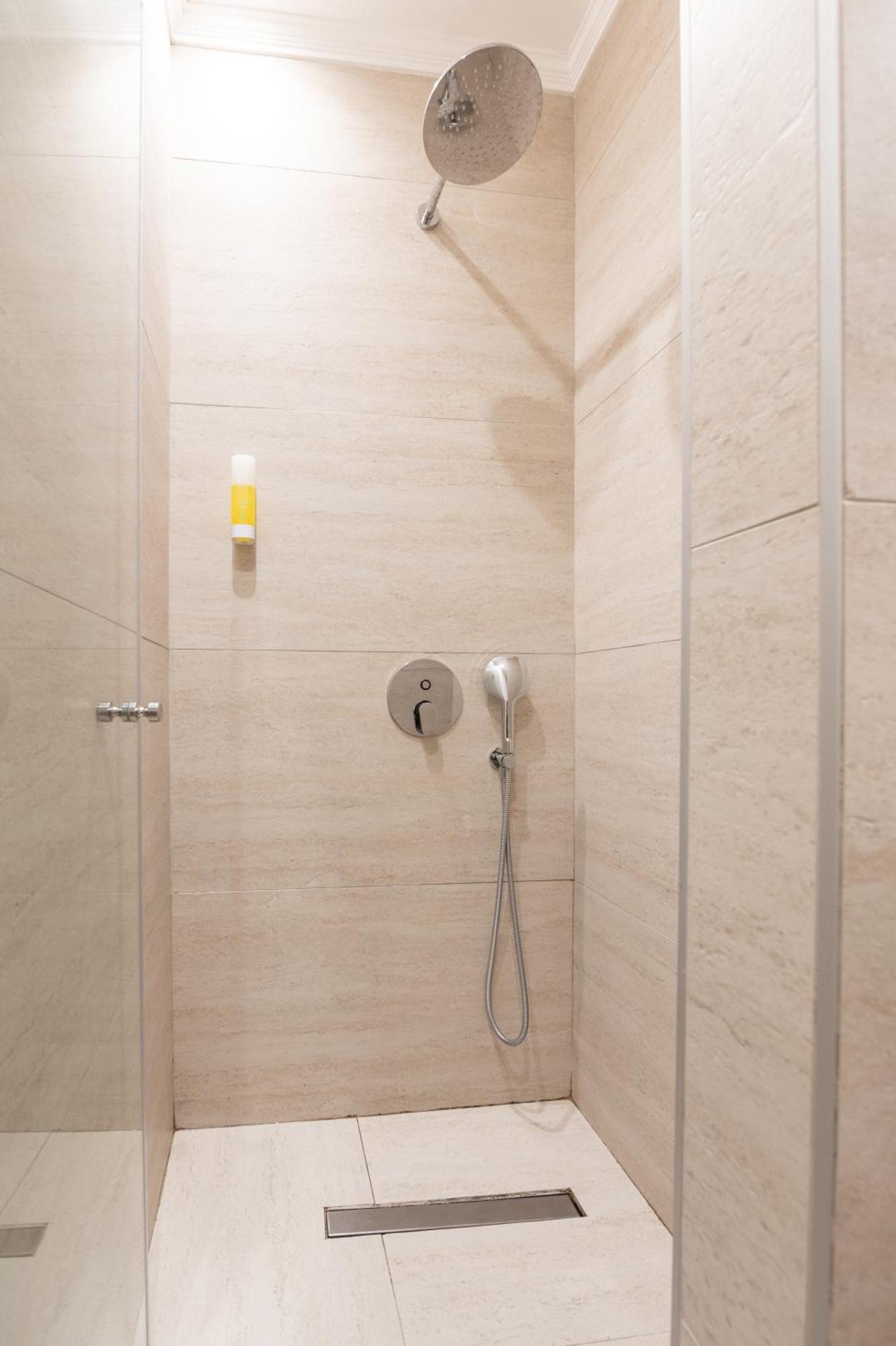 Slavija Fontana Lux Apartments Belgrado Esterno foto