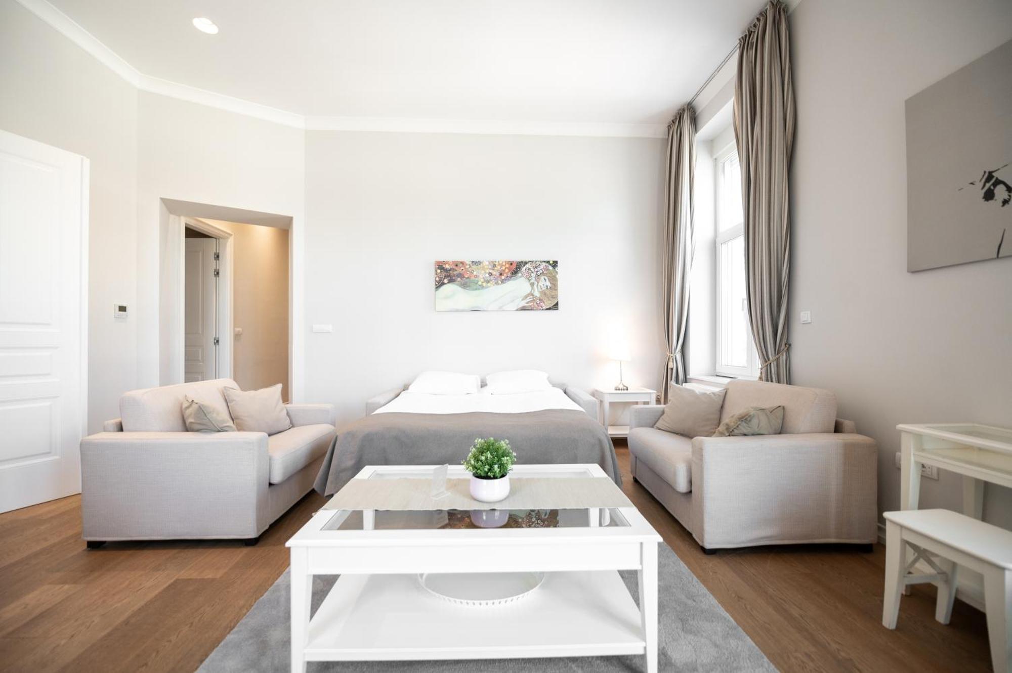 Slavija Fontana Lux Apartments Belgrado Esterno foto