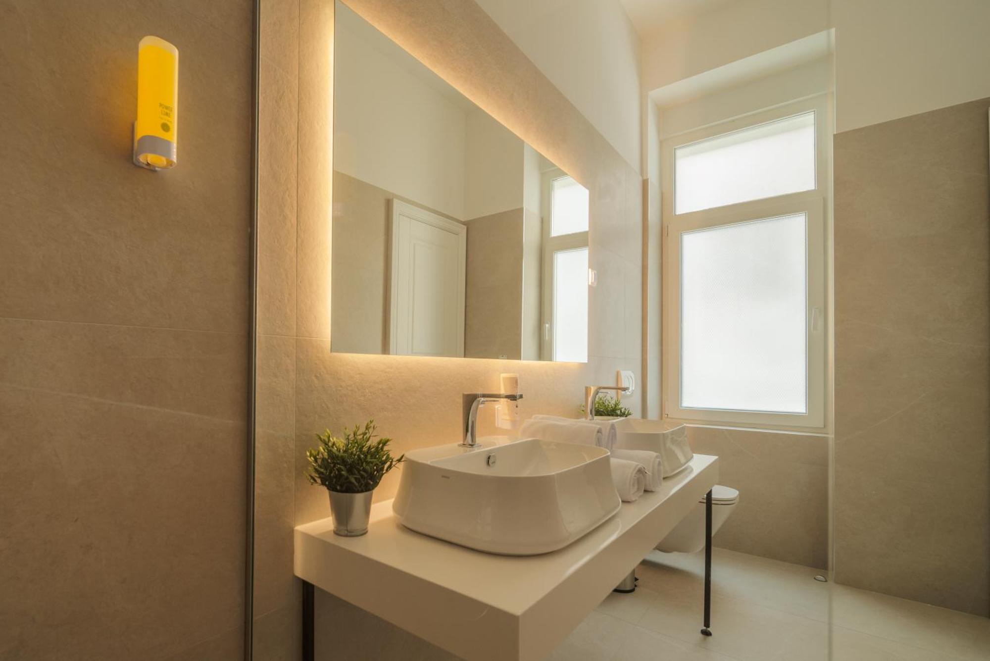 Slavija Fontana Lux Apartments Belgrado Esterno foto