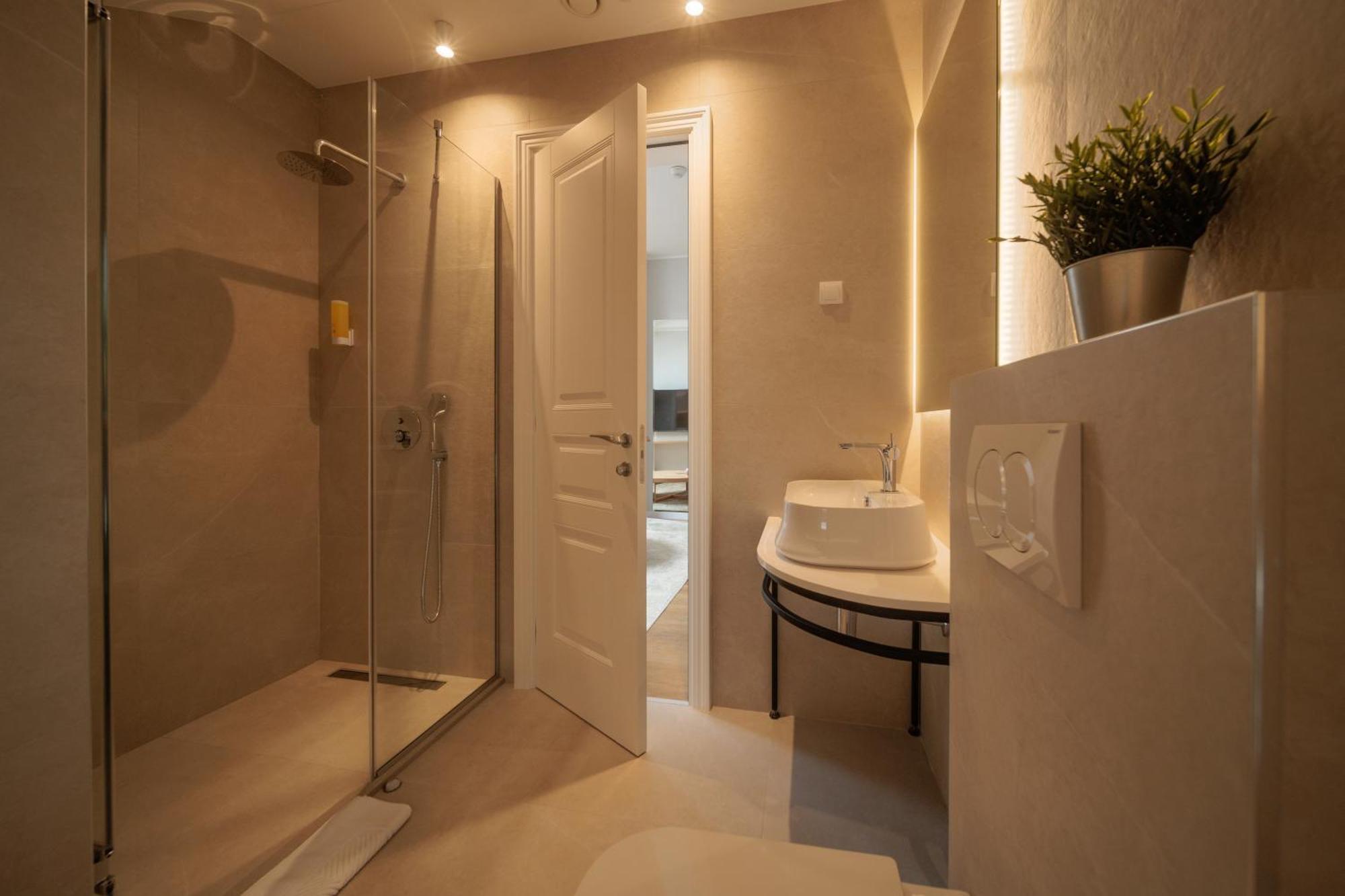 Slavija Fontana Lux Apartments Belgrado Esterno foto