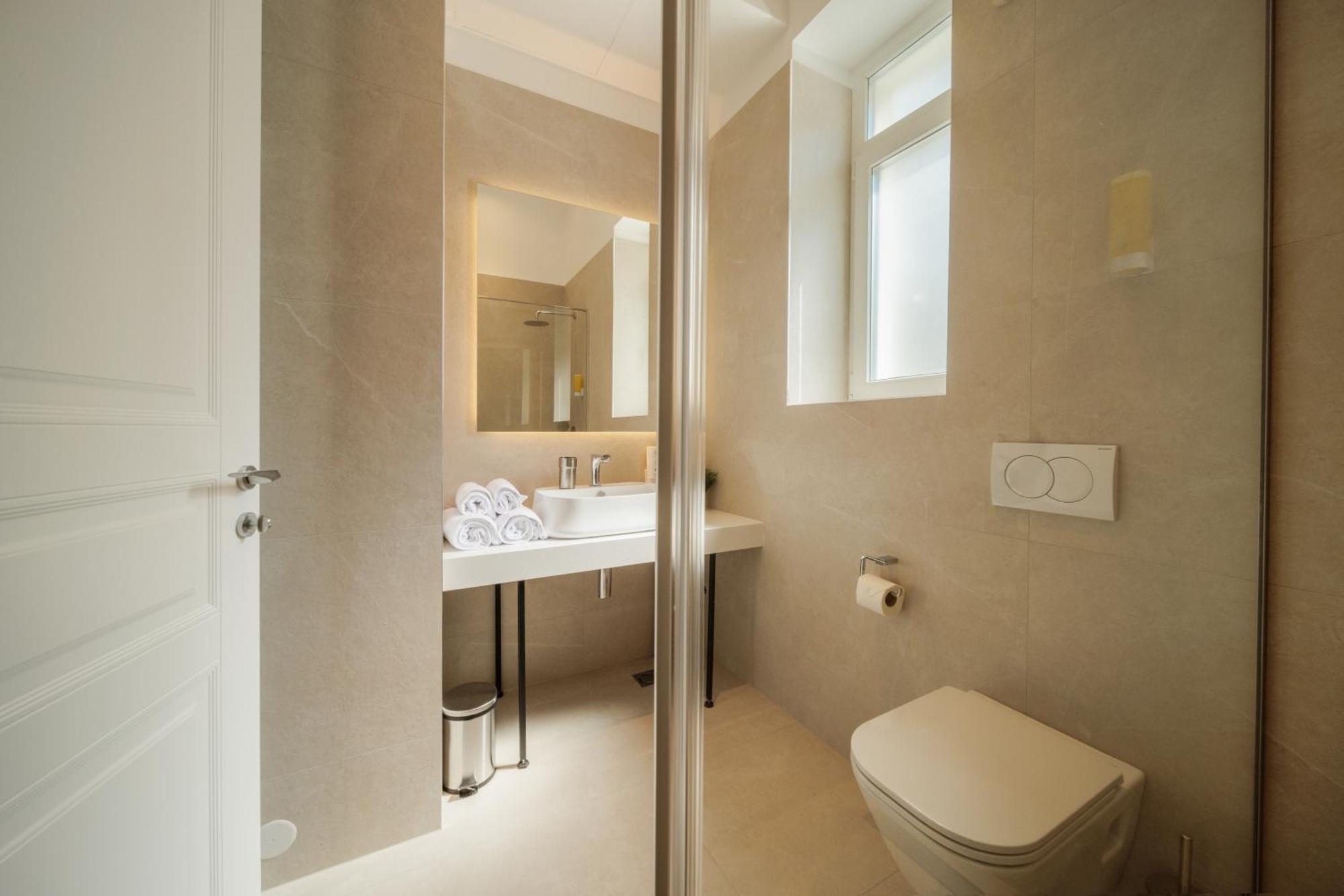 Slavija Fontana Lux Apartments Belgrado Esterno foto